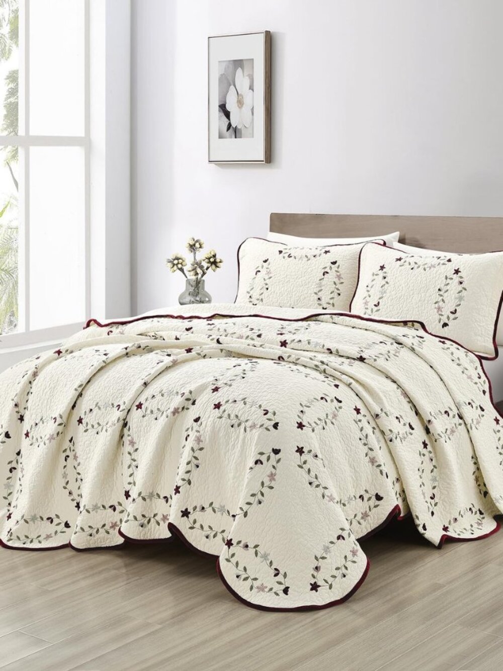 Embroidery Quilt Set, Cotton Material and Filling, with Tranditional Embroidery